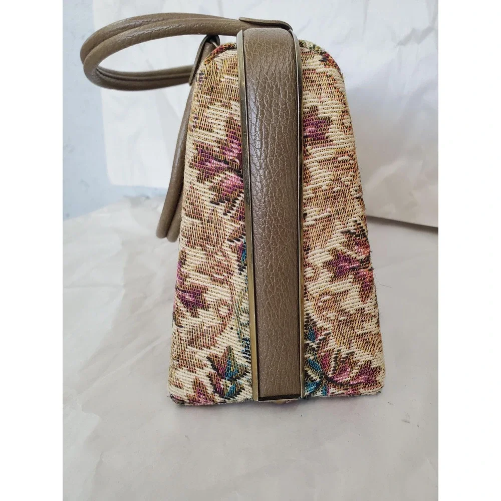 Vintage (1950's/1960's) Tapestry Handbag‎